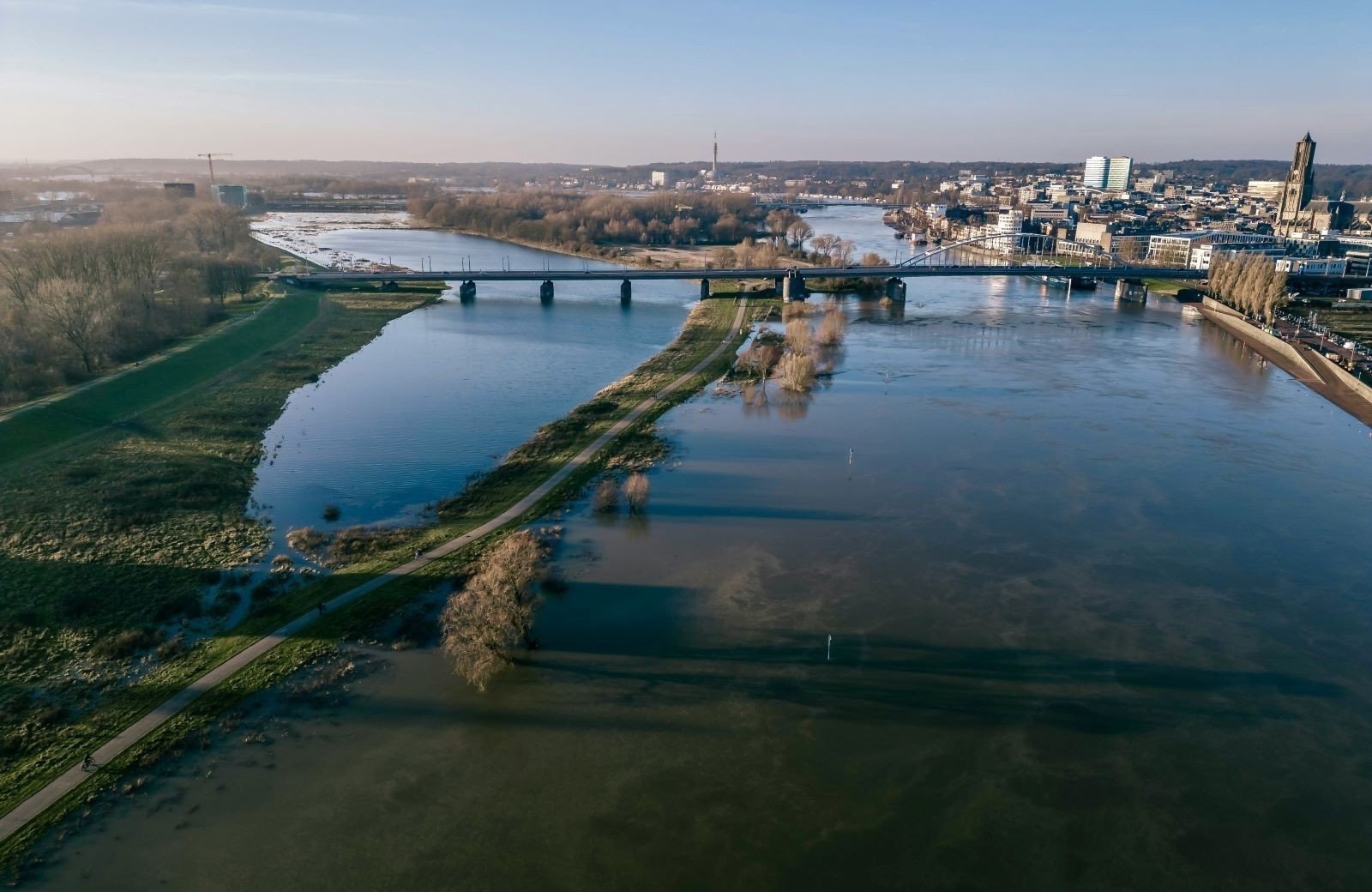 Arnhem vom Campingplatz aus entdecken
